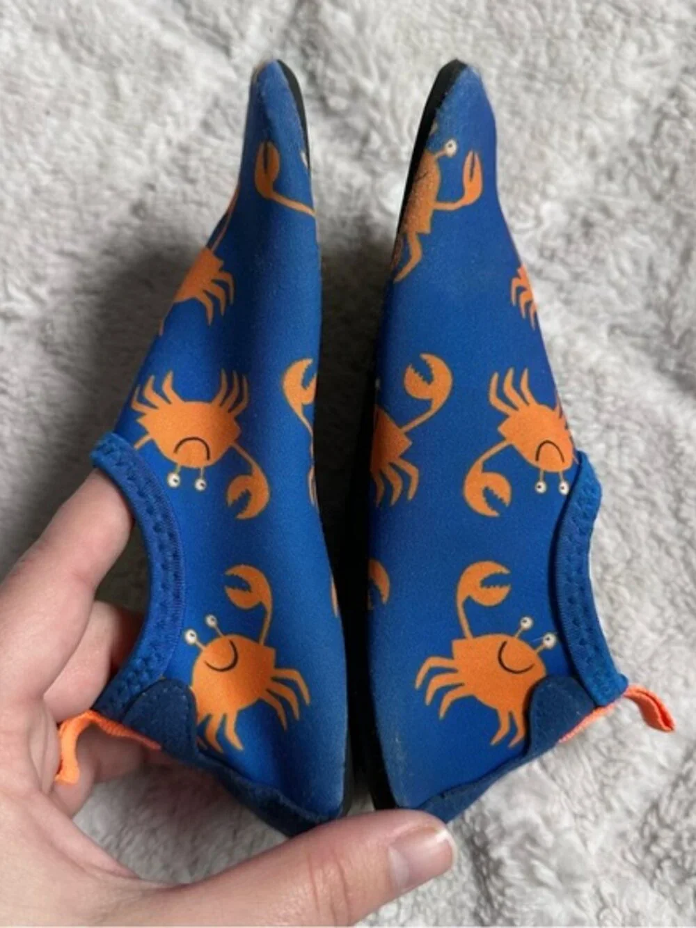 Unbranded | Boys Blue and Orange Crab Water Shoes | Size 26/27 (8/9 kids)